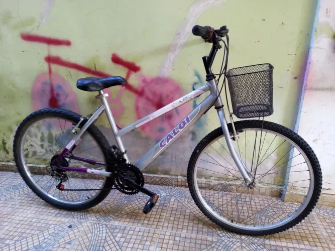 Bicicleta aro 26 Caloi 