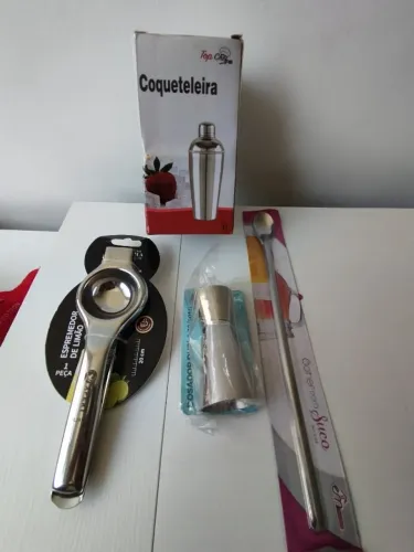 Kit Bar Inox - Coqueteleira + Espremedor + Dosador + Colher - Novos