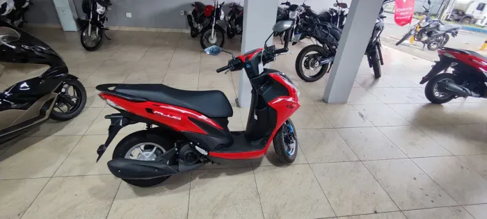Yamaha FLUO 125 vermelha 2026 0 km Shalon veículos leia a descrição