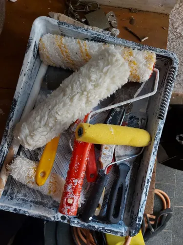 DIVERSOS ROLOS DE PINTURA. 