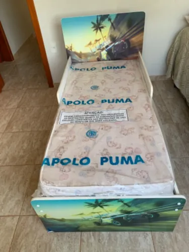 Cama infantil com colchão usada