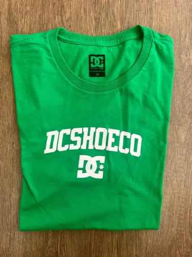 Camiseta Verde Dcshoeco