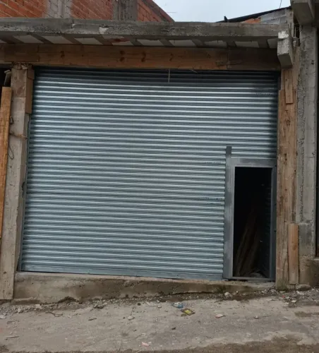 Porta de aço automática 4.00x3.00 C/Portinhola