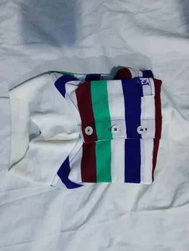 Camisa polo Fatto A Mano, listrada Tamanho P, Marca Brasileira feita por italianos. A mão