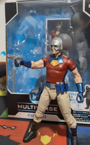 Pacificador Dc multiverse
