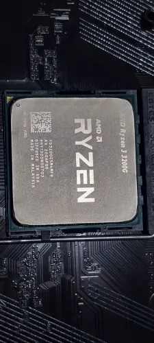Ryzen 3 3200g 
