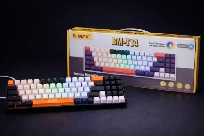 Teclado Mecânico Gamer com 68 Teclas