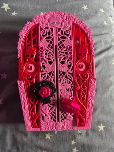 Closet draculaura skulltimate secrets 5 
