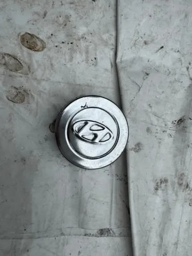 calota central roda hyundai hr 2,5/8/16v original