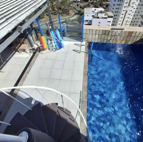 Cobertura Graça/Barra. Privativos: piscina,sauna,academia,salão jogos.