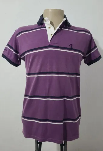 Blusa Polo da Aleatory Lilás tamanho P forma grande, bonita, original, confortável. 