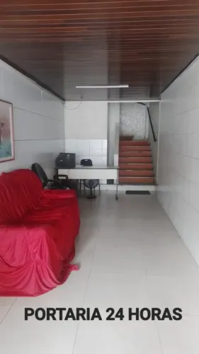 Aluga-se Apt na José Bonifácio, 1256 - Ed Albertina em frente o colégio Paulo Maranhão.