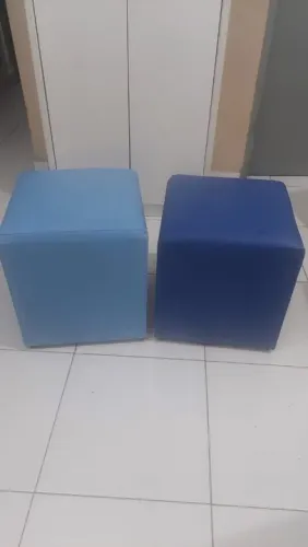 Kit de 8 Pufs - Couro sintético azul