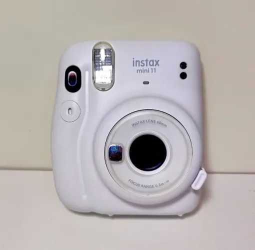 Câmera Instantânea Instax Mini 11 com Case Acrílico