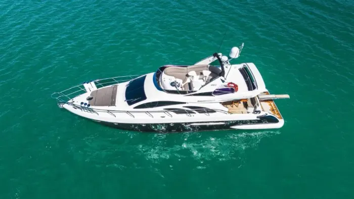 Barco - Azimut Intermarine 560 FULL