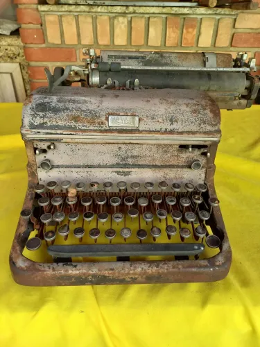 Máquina de escrever