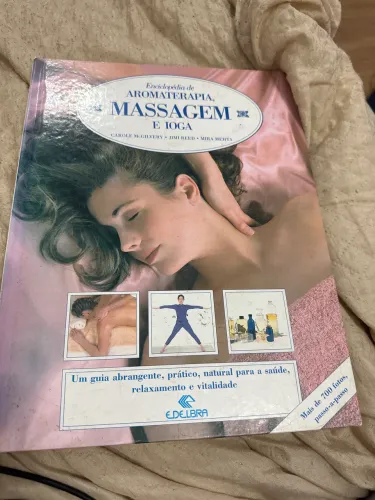 Enciclopédia de aromaterapia massagem e ioga