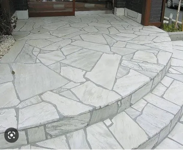 Pedra são Tomé irregular pedaços  branco ou amarelo 