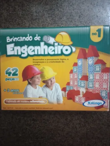 Brincando de Engenheiro - Blocos de Montar em Madeira