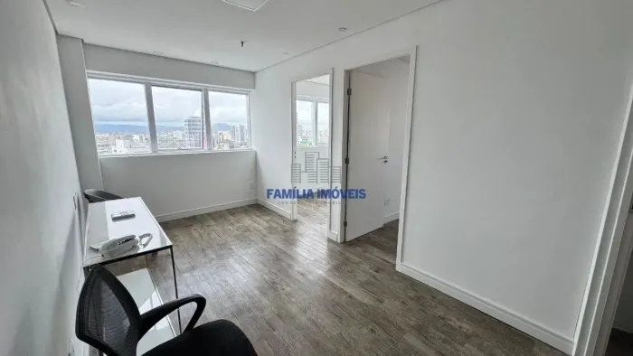 Sala comercial à venda no Manhattan Santos/SP