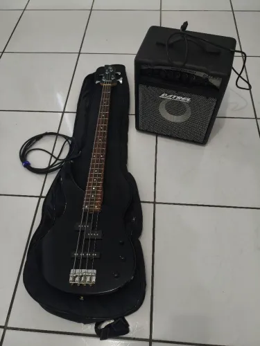 Contrabaixo Yamaha TRBX174 Preto + Cubo + Case + Cabo