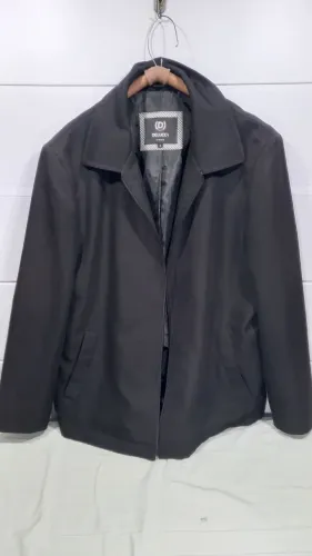 Jaqueta Delucca Uomo Preta - Elegância e Conforto