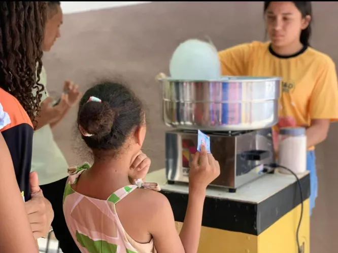 Pula pula e algodão doce