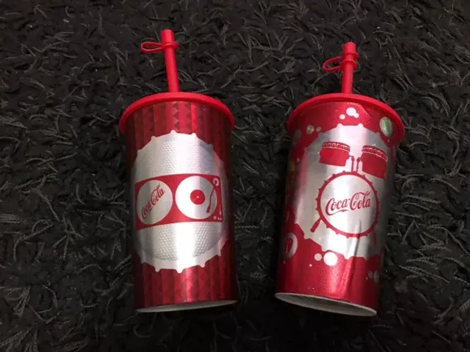 Lote 2 copos colecionaveis coca cola