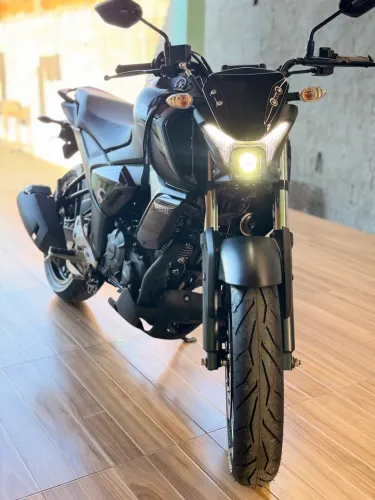 Moto zera!Fz15