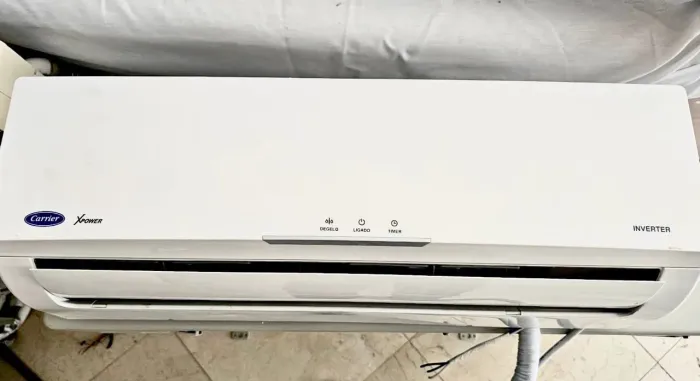 Instalação + AR CONDICIONADO CARRIER 9 MIL BTUS QUENTE E FRIO 