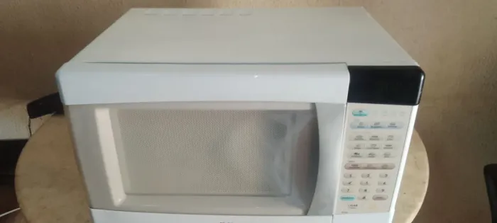 Microondas com grelhador