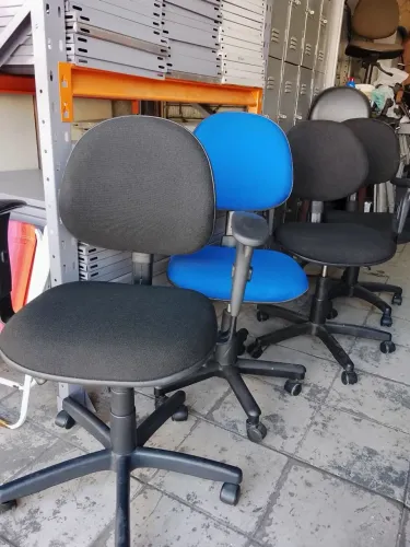 Cadeira giratória de escritório
