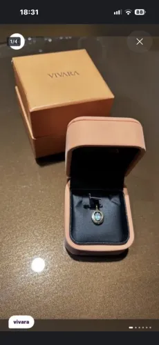 Pingente VIVARA em Ouro Amarelo 18k com Apatita