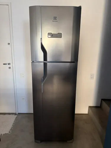 Geladeira Electrolux DFX44 400L Frost Free Turbo Freezer