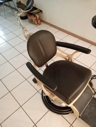 Cadeira antiga de dentista