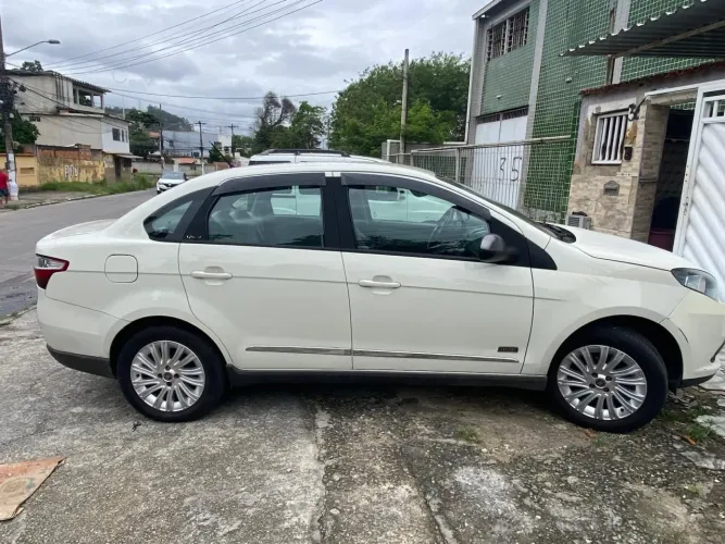 Fiat Grand Siena Essen.sublime 1.6 Flex 2017