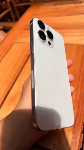 iPhone 15 pro Max 256gb Branco