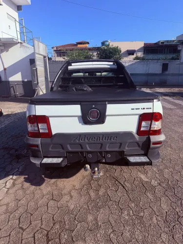 Fiat Strada Adventure 1.8/ 1.8 Locker Flex CE 2011