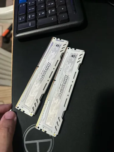 Memória Ram ddr4 8Gb 2666mhz COM DEFEITO