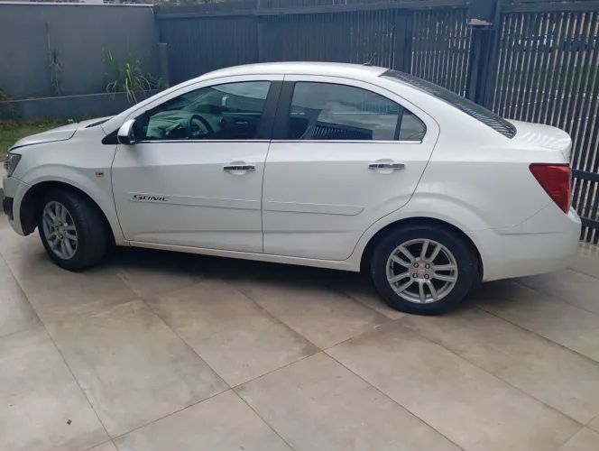 Chevrolet Sonic Sed. LTZ 1.6 16V Flexpower 4P Aut. 2014