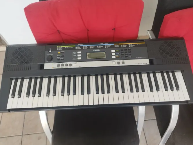 Teclado Yamaha psbE243