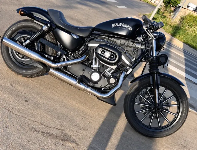 Harley-Davidson Iron 883 (XL 883N) - 2015