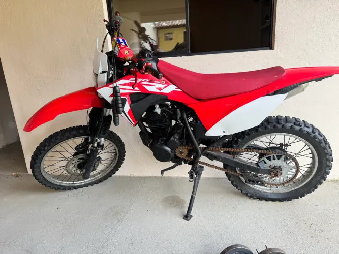 Moto de trilha Xr200