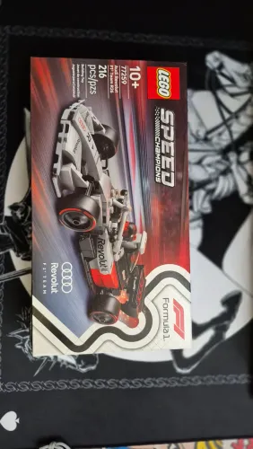 LEGO Speed Champions Carro de Corrida Audi Revolut F1® Team R26 77259