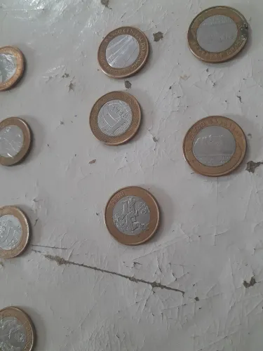 Moedas antigas pra coleção em bom estado só venda e não troco só dinheiro 