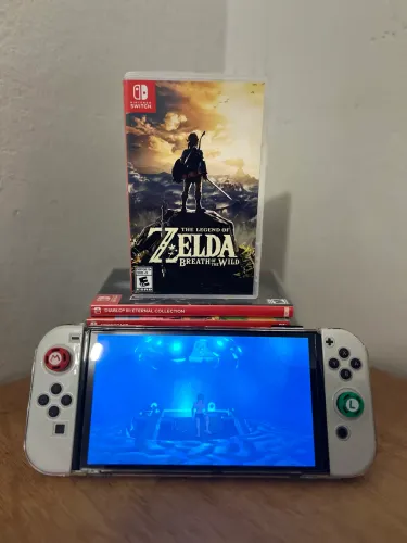 The Legend of Zelda Breath of The Wild - Nintendo Switch