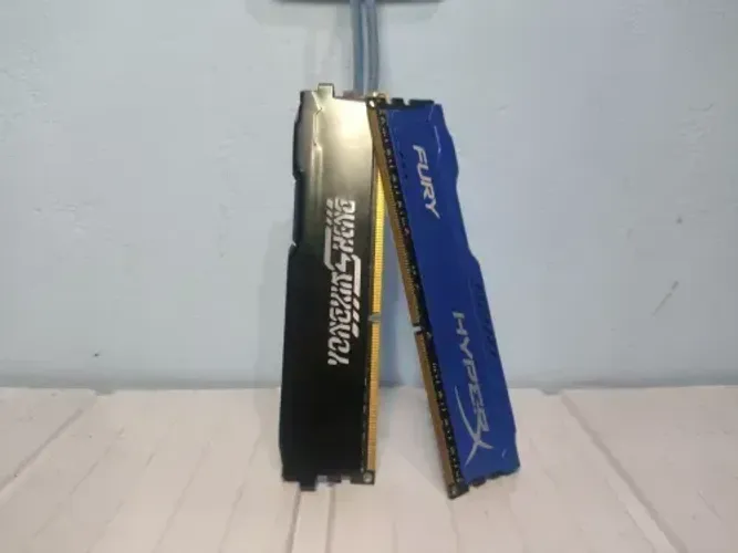 Kit Memória RAM 16GB (2x8GB) DDR3