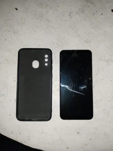 Samsung A30