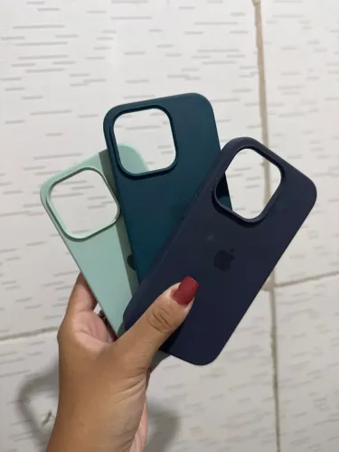 Vendo 3 cases iphone 14 pro
