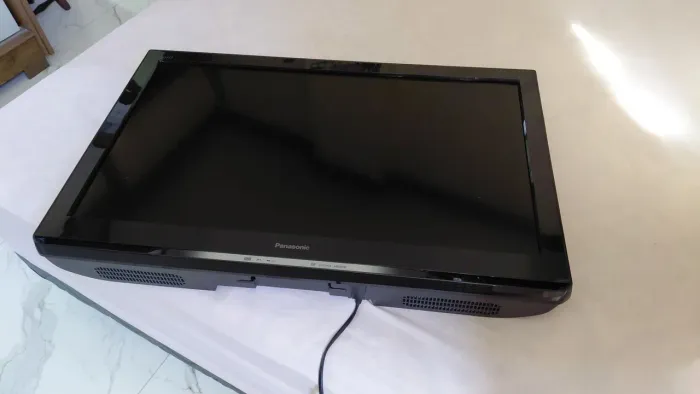 TV PANASONIC LED